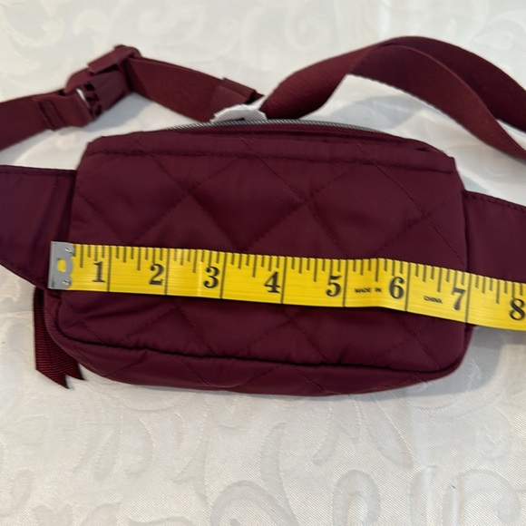 Vera Bradley Mini Belt Bag. - Picture 10 of 12